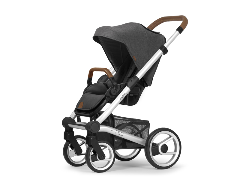 mutsy Nio north grey kinderwagen met silver cognac frame  ( frame ,reiswieg + zit met kap )