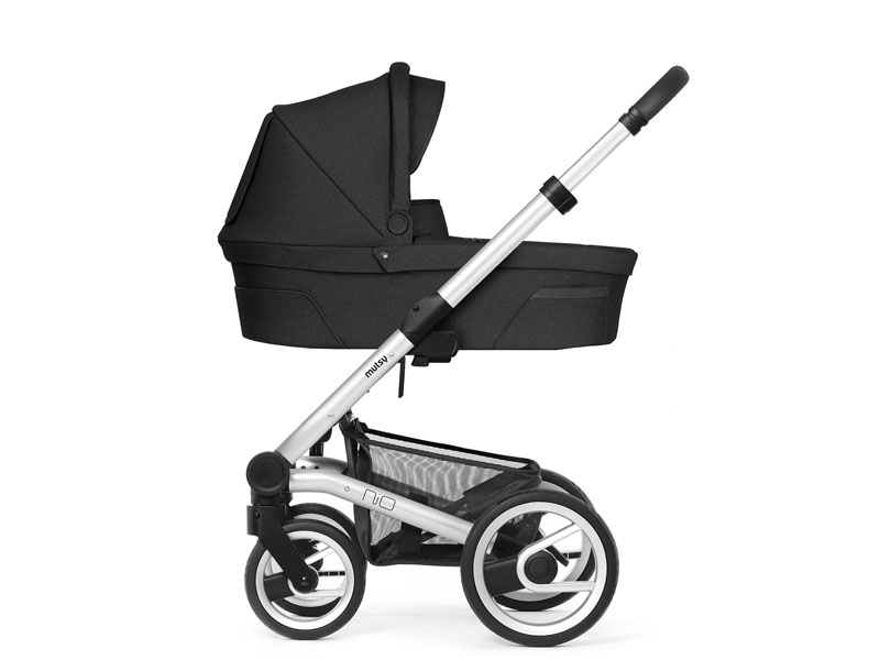 mutsy Nio explore steel grey kinderwagen ( frame,reiswieg + zit met kap )Gratis voetenzak actie geldig tot 31/6/2021